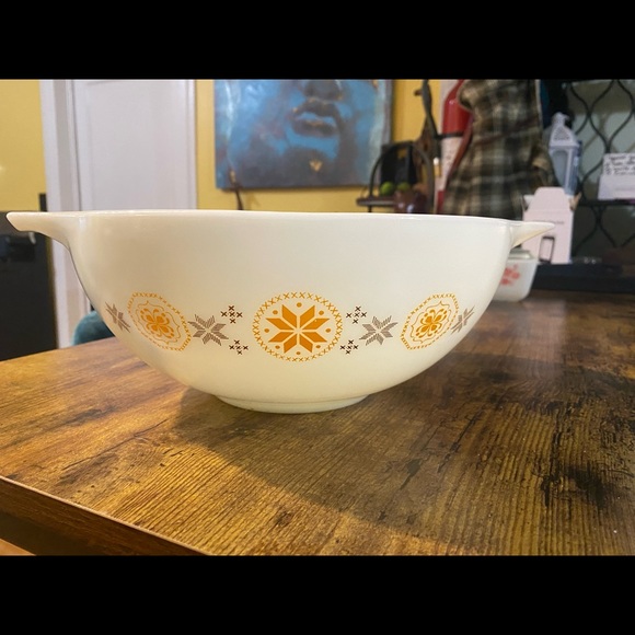 Vintage Pyrex gooseberry 501 (2) and one Town and Country 444 Cinderella bowl! - Picture 3 of 8